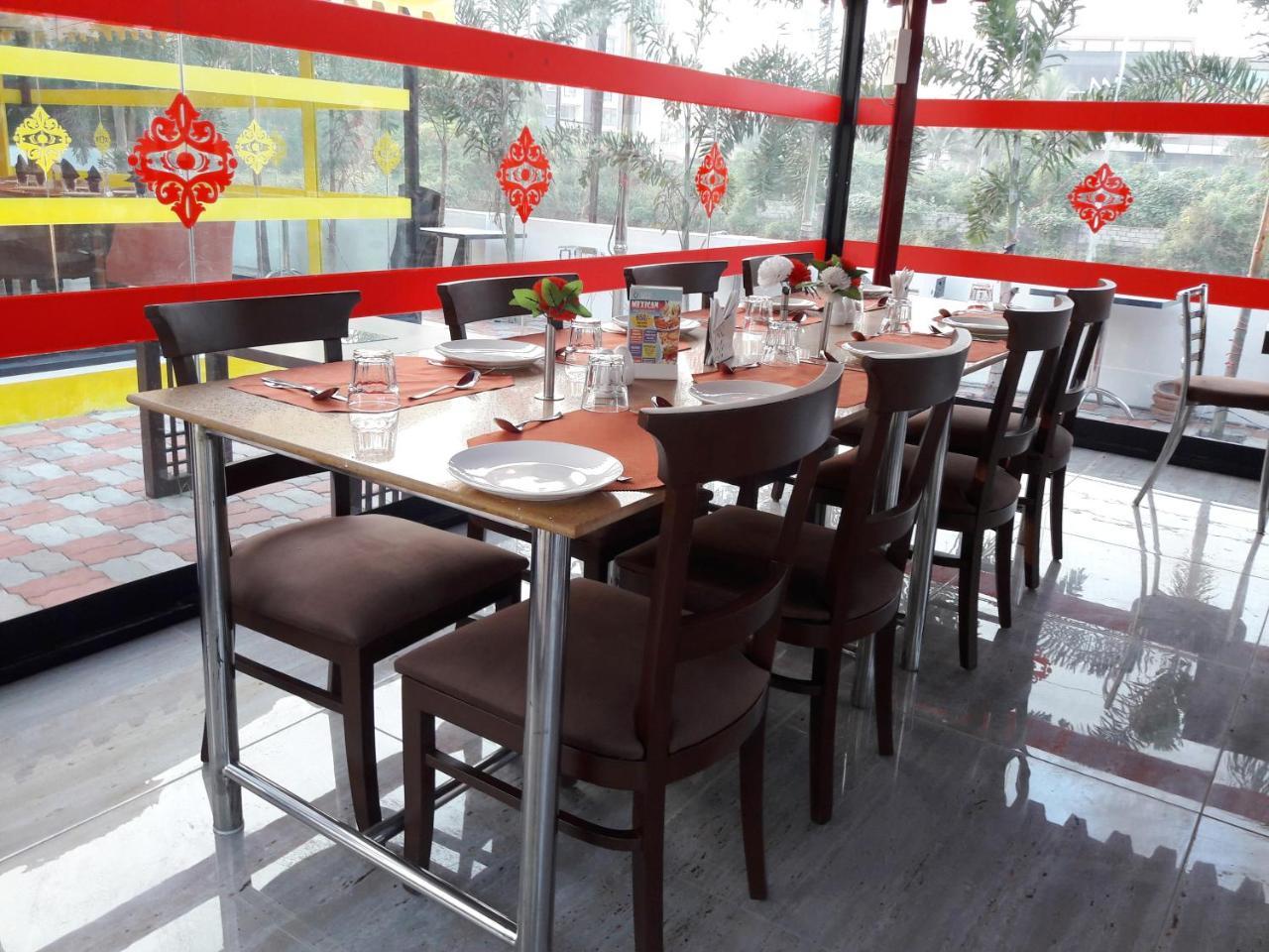 Dev Motel And Banquet Nadiād Zewnętrze zdjęcie