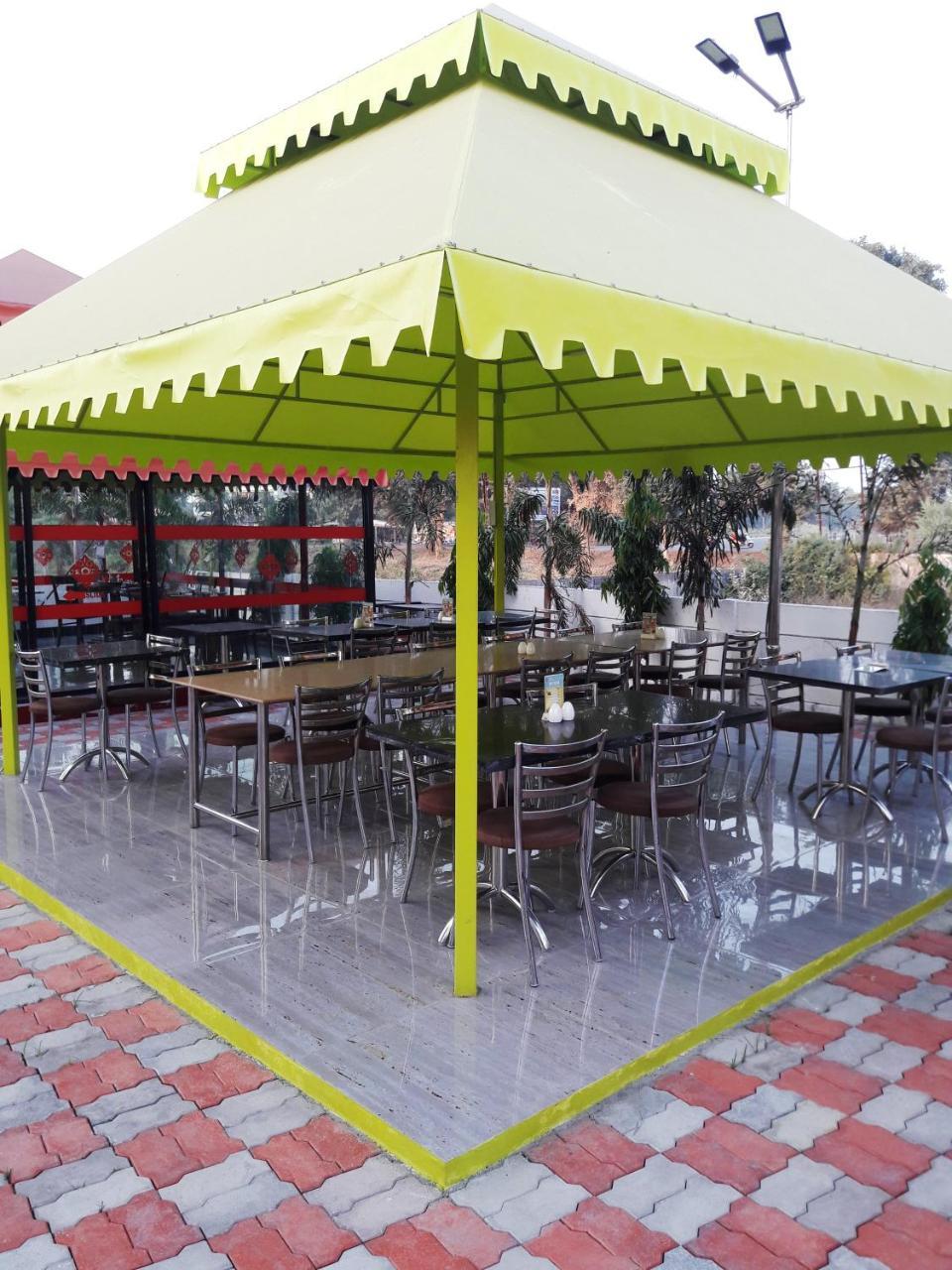 Dev Motel And Banquet Nadiād Zewnętrze zdjęcie