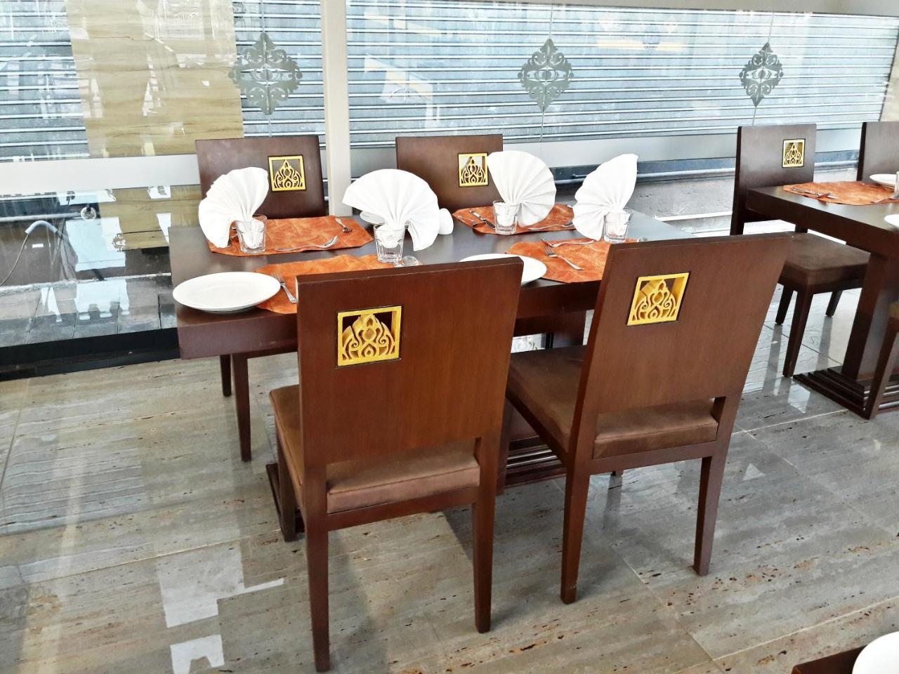 Dev Motel And Banquet Nadiād Zewnętrze zdjęcie